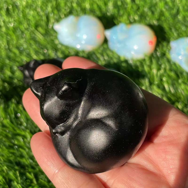 Søt sovende katt dekorasjon