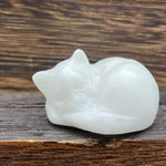 Søt sovende katt dekorasjon